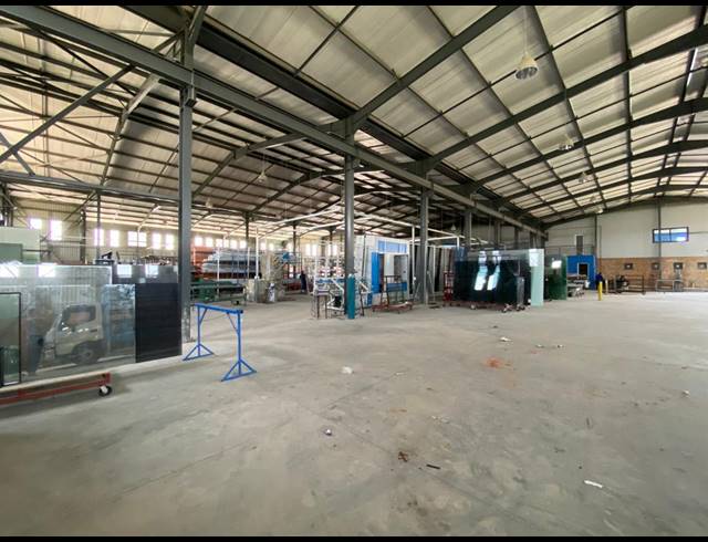 2,651M² WAREHOUSE FOR SALE IN SAMRAND BUSINESS PARK